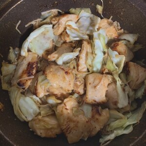 節約＆カロリーオフ！鶏むね肉と野菜の水炒め